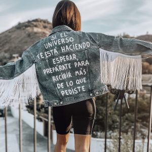 chaqueta personalizada con frase