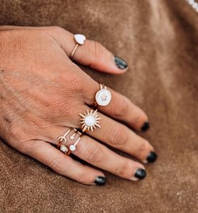 anillos dorados nacar imsorrymama madre superiora