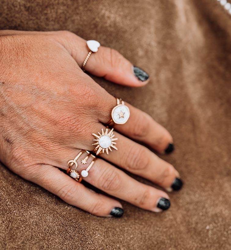 anillos dorados nacar imsorrymama madre superiora